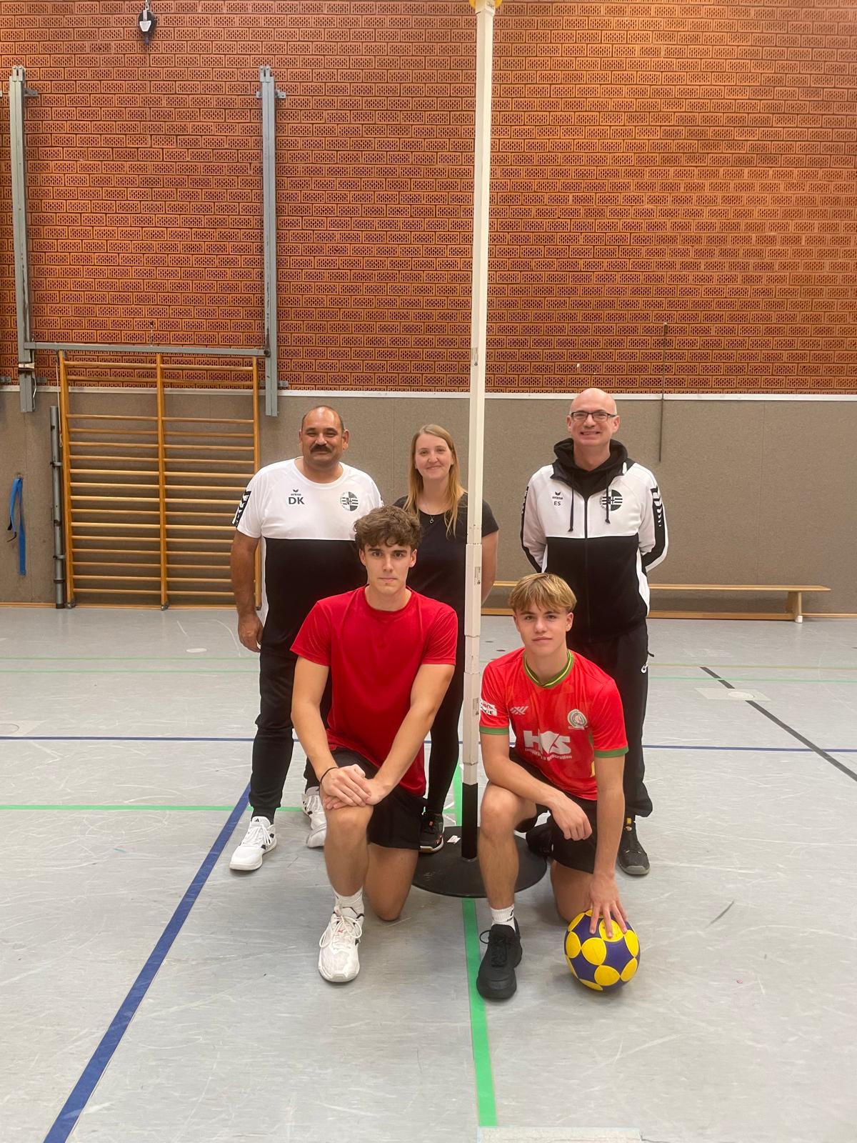 Peter Brinkmann (v.l), Theo Ottberg (v.r.), Daniel Klein (h.l.), Nadine Kramer (h.m.), Enrico Stiewe